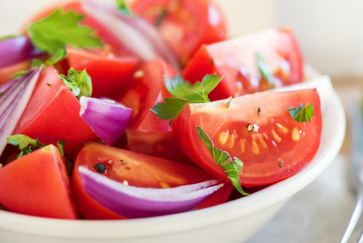 tomato salad onions